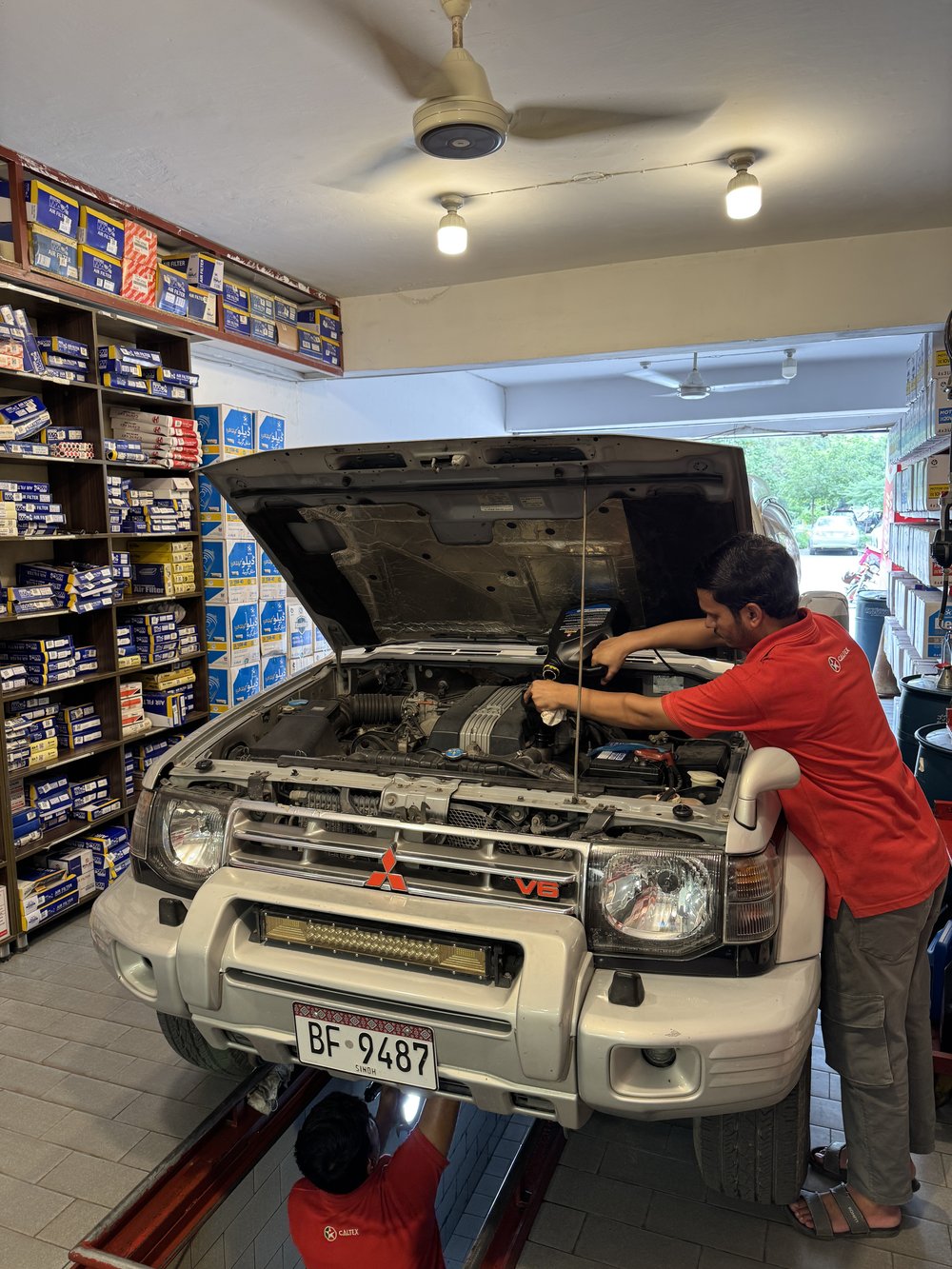 Mitsubishi Pajero V6 serviced at Lubri Care Xpress